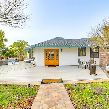 2 Mi To Ocean Pet-Friendly Abode In Aptos!